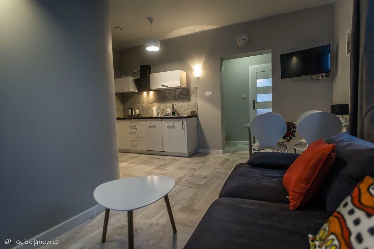 Apart-Invest Apartament Wiwi 2 ชกลาร์สกา ปอเรมบา ภายนอก รูปภาพ